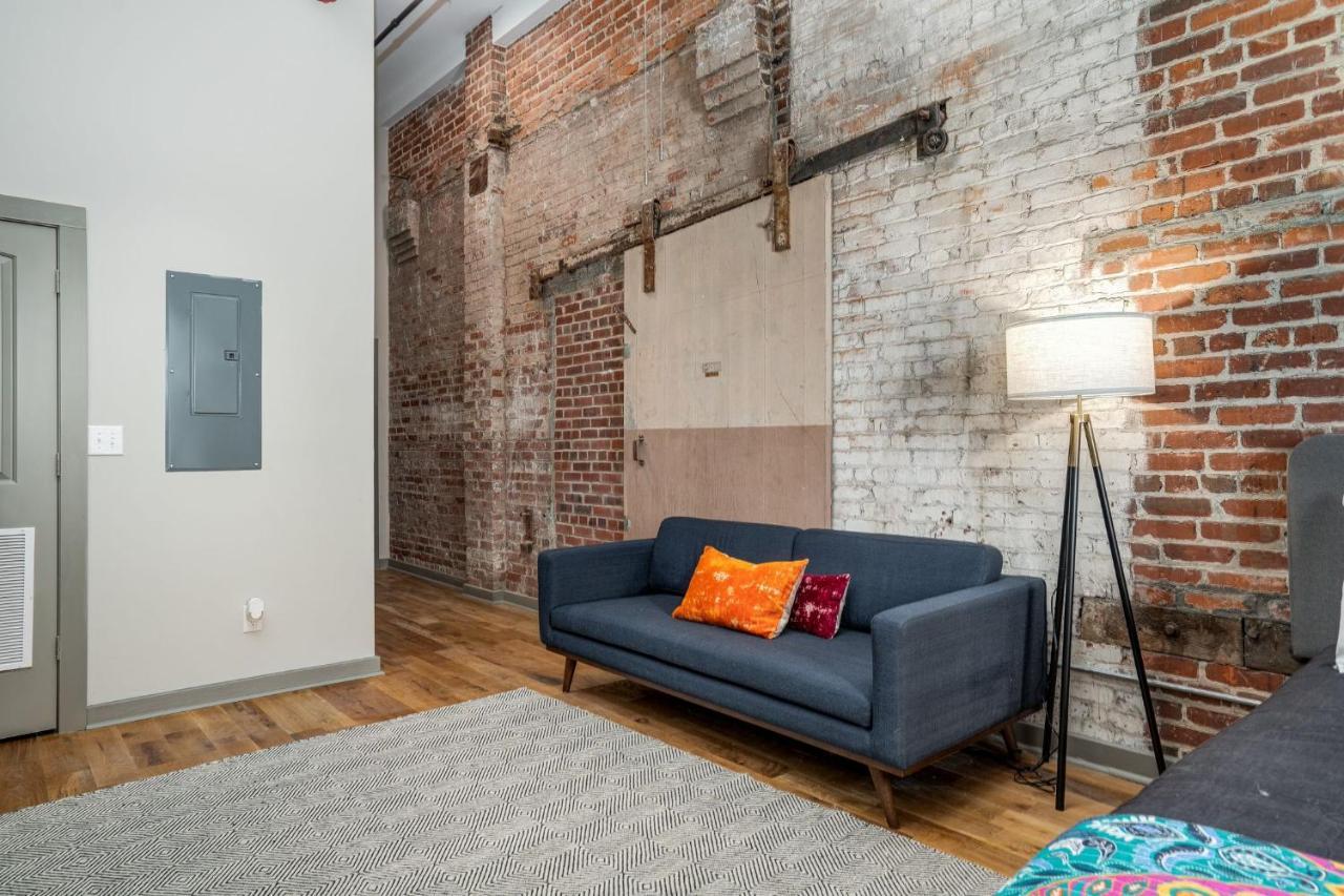 The Davis Lofts At Main Street - Unit 3D Apartment Rocky Mount Exterior foto